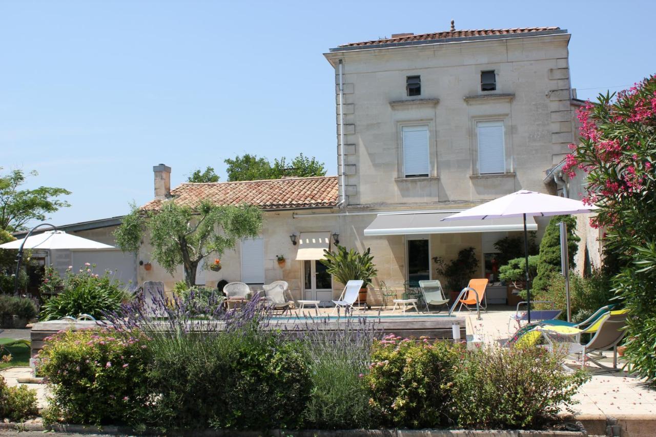 Les Charmes De Vincent - Le Loft Cabernet Acomodação com café da manhã Fronsac  Exterior foto